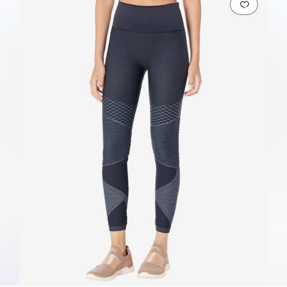 NWT!SPANX Navy Leggings size L compression